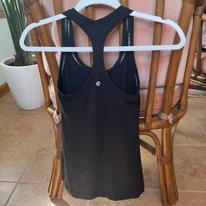 Lululemon tank
